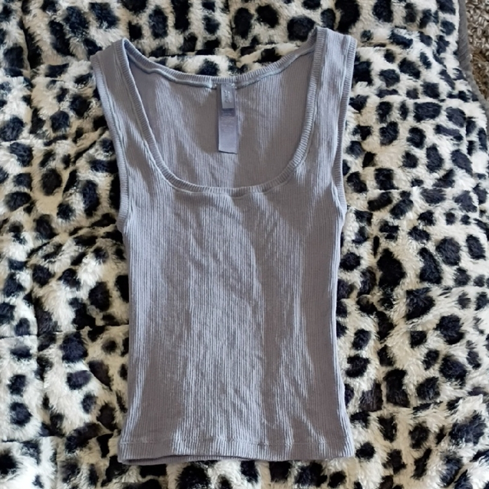 Skims Ribbed Scoop Neck Tank Top - Light Gray